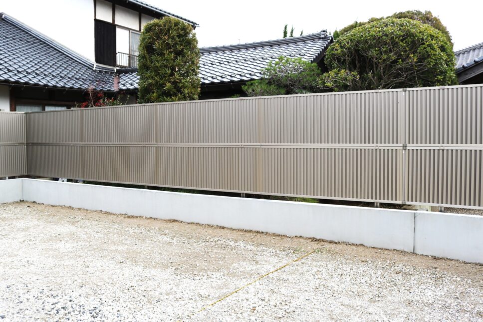 松江市 外構工事 丈夫で安心なフェンス施工後の様子