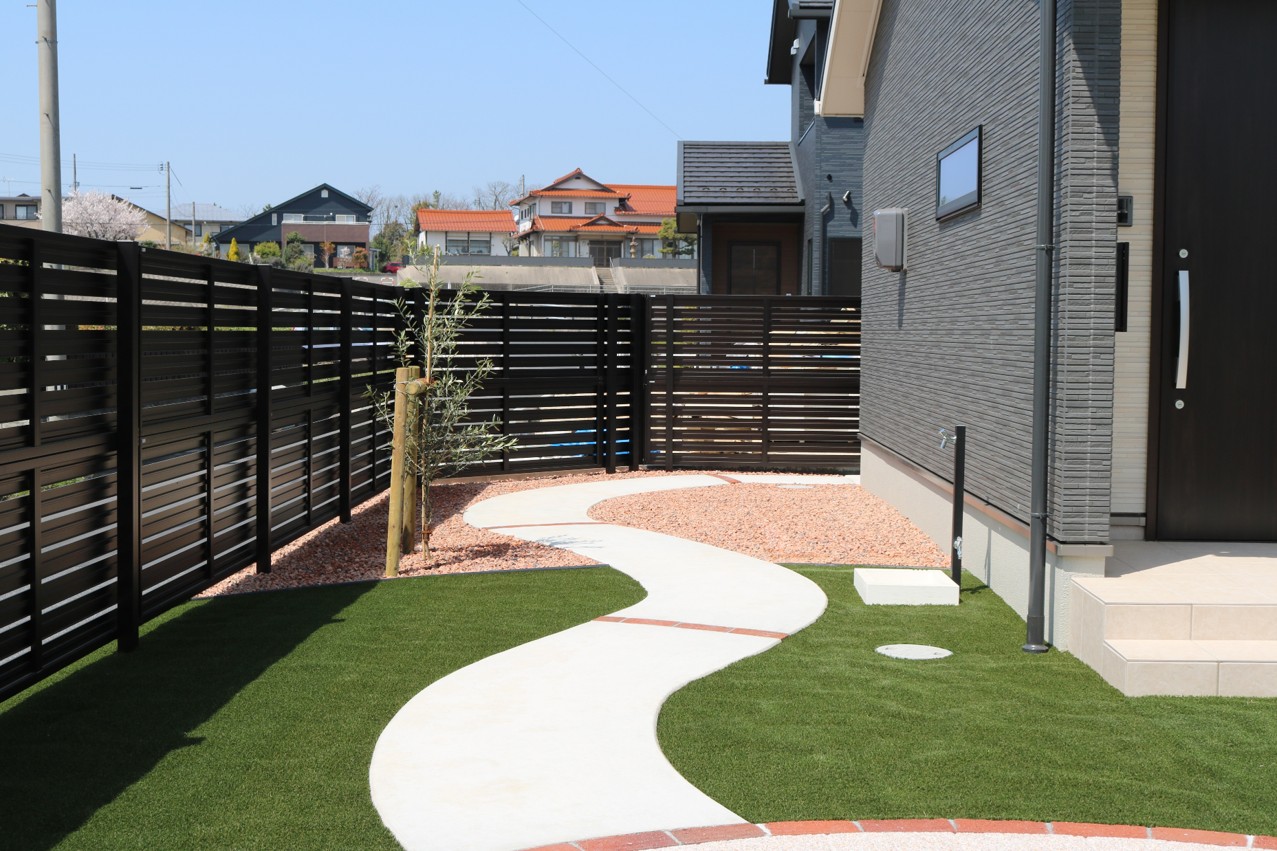 松江市で施工した目隠しフェンス事例