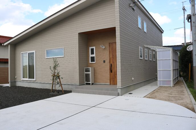 松江市 駐車場拡張工事 外構施工事例