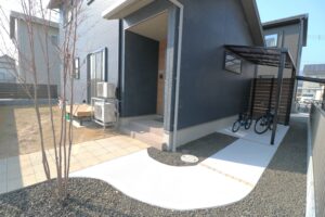 松江市 サイクルポート設置工事 シンプルで使いやすいデザイン