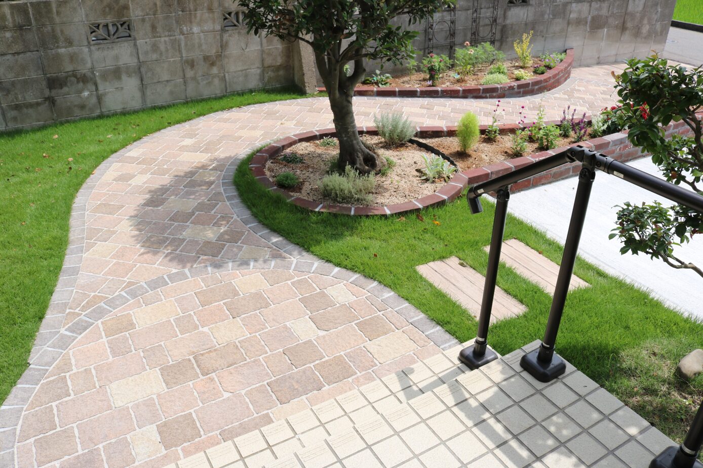 松江市 外構リフォーム 施工前後の比較写真