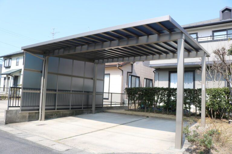 松江市で施工したソルディーポートのカーポート