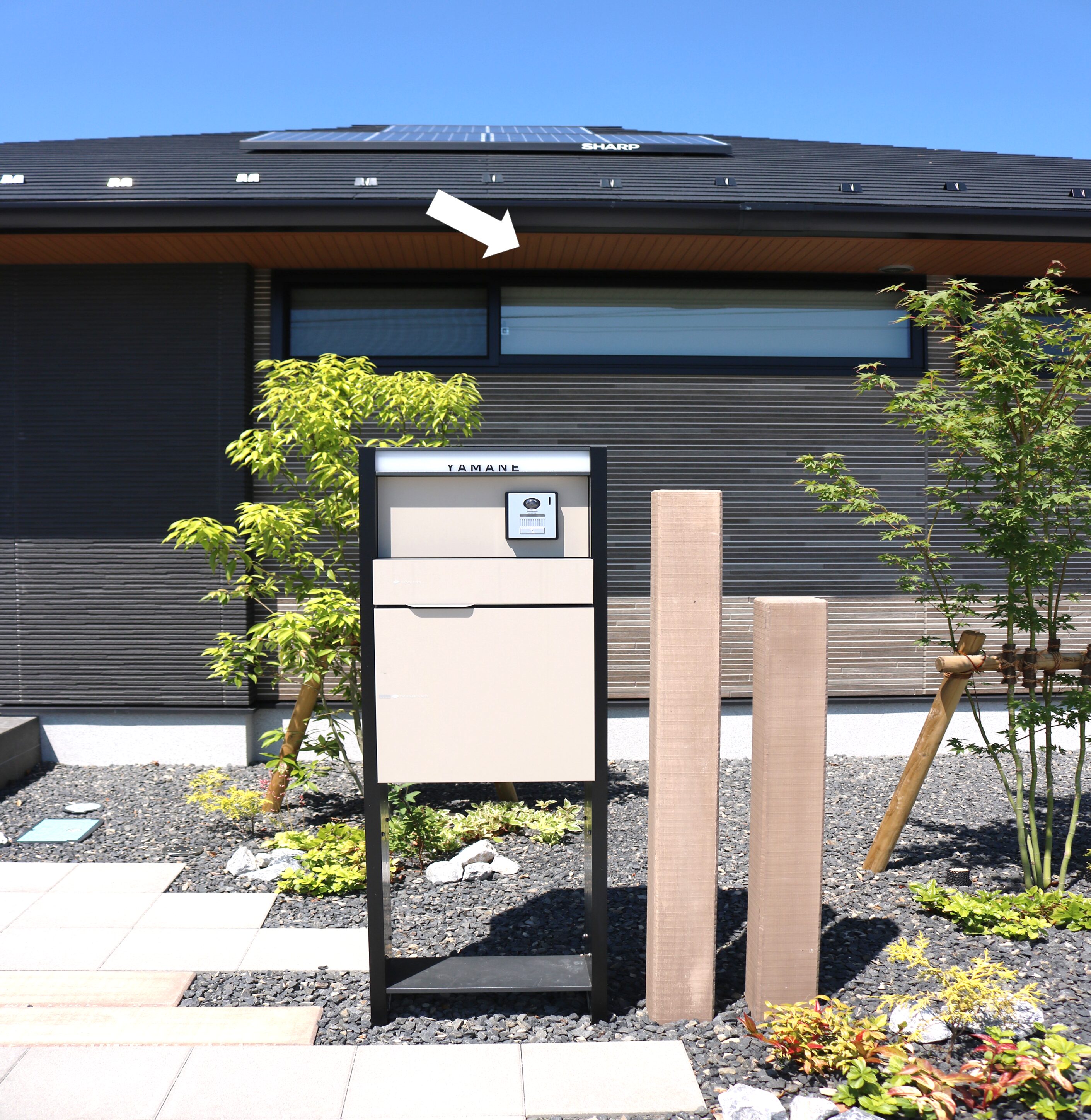 松江市 外構リフォーム 植栽と門柱を取り入れたアプローチ